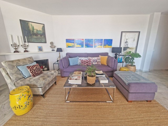 4 Bedrooms Townhouse in Calahonda