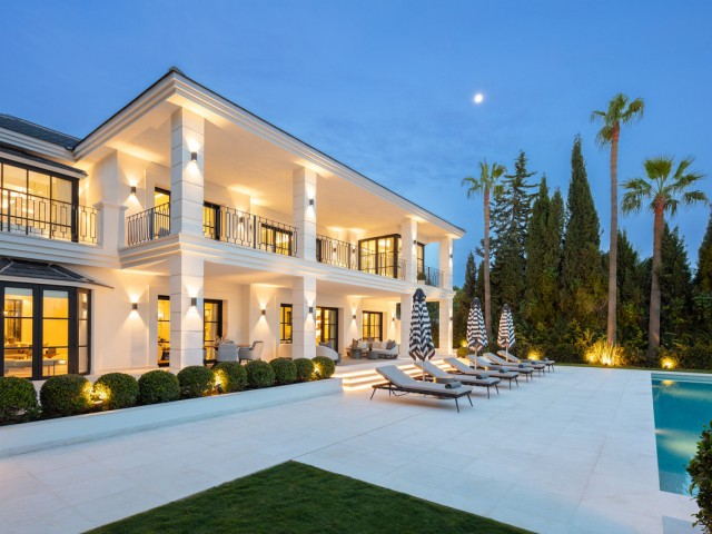 Villa, Sierra Blanca, R5067448