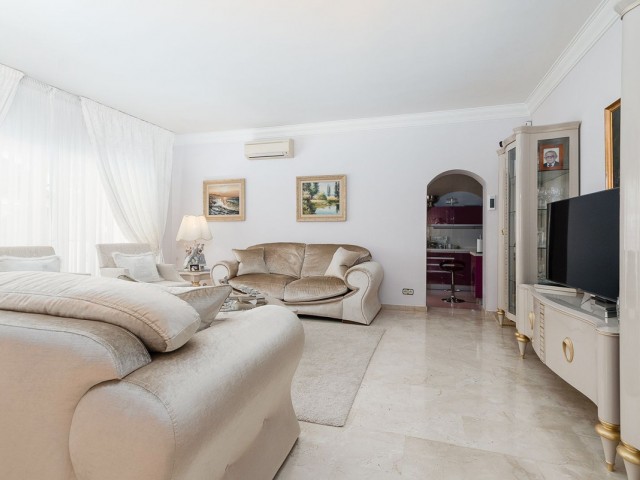 4 Makuuhuoneen Huvila Marbella