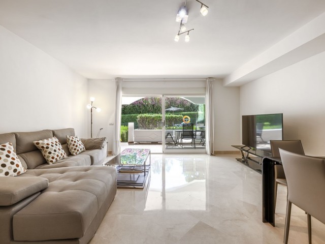 4 Schlafzimmer Reihenhaus in Nueva Andalucía