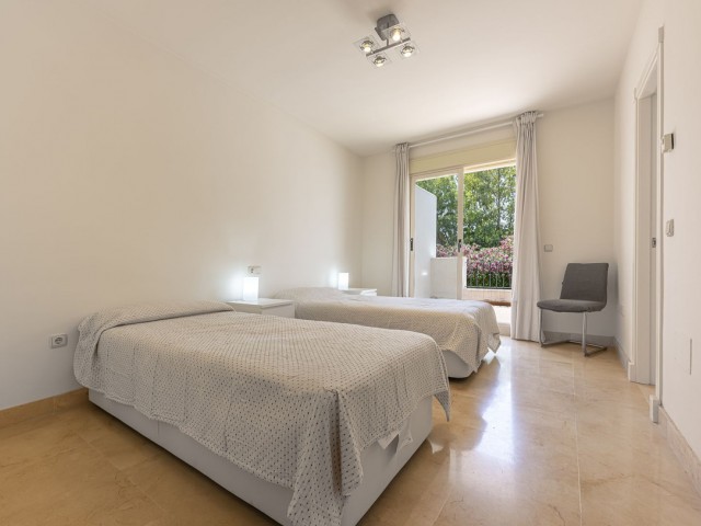 4 Schlafzimmer Reihenhaus in Nueva Andalucía