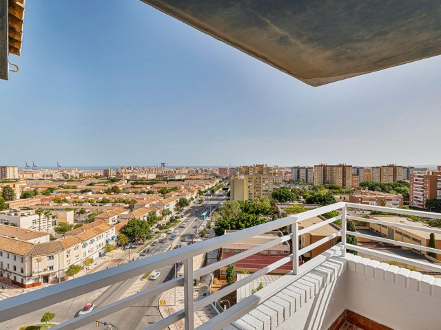 Penthouse avec 4 Chambres  à Málaga Centro