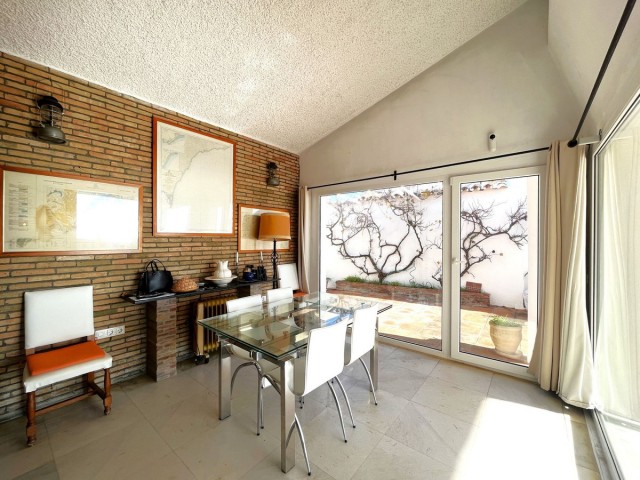 5 Sovrums Villa i Estepona