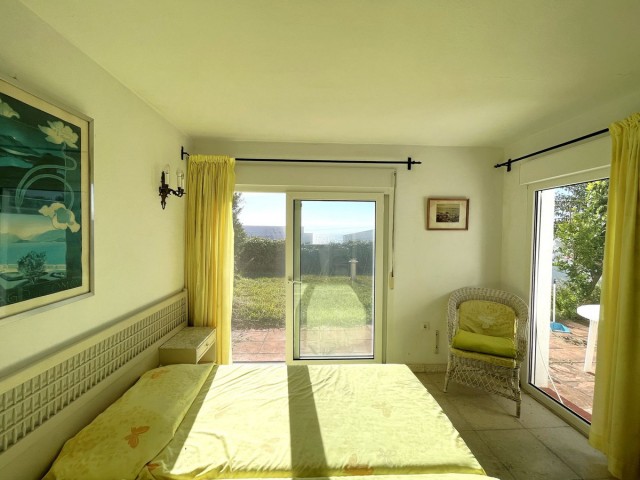 5 Bedrooms Villa in Estepona