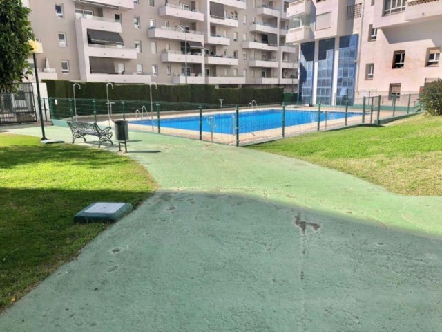 Apartamento con 4 Dormitorios  en Nueva Andalucía