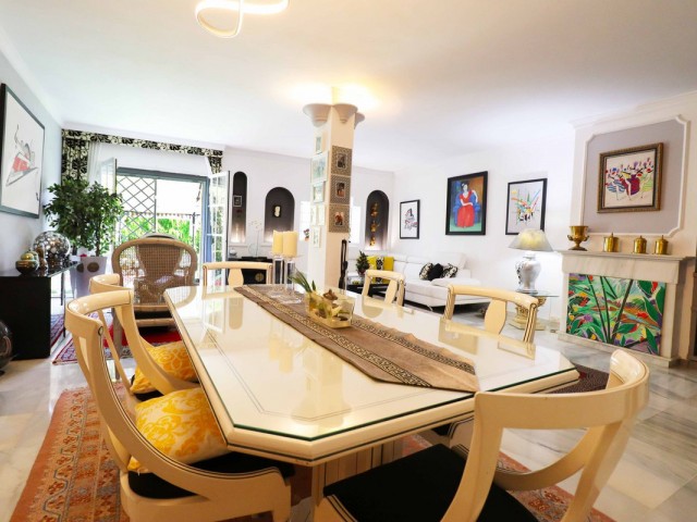 4 Schlafzimmer Reihenhaus in Diana Park