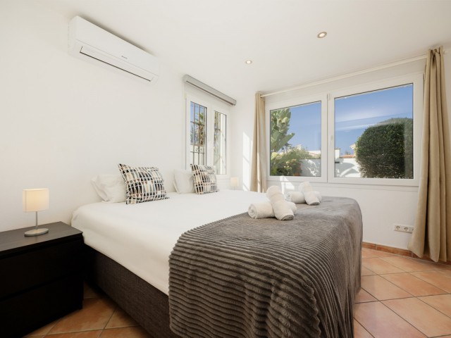 4 Schlafzimmer Villa in Costabella