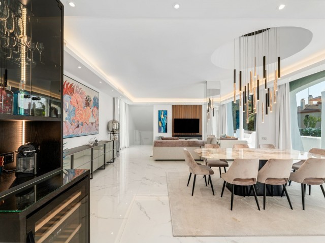 Huoneisto, Puerto Banús, R5080897