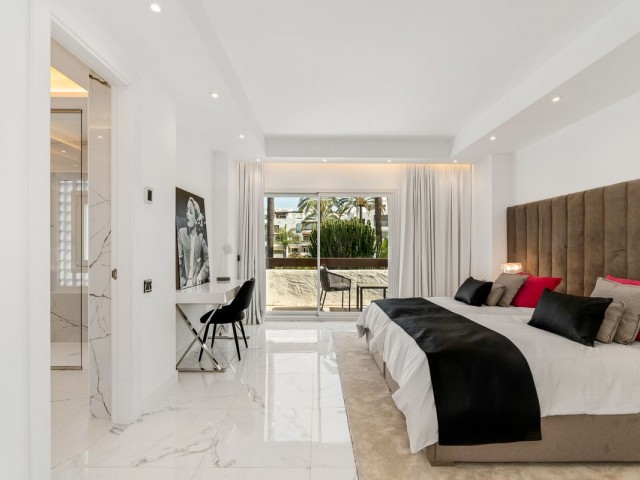 4 Makuuhuoneen Huoneisto Puerto Banús