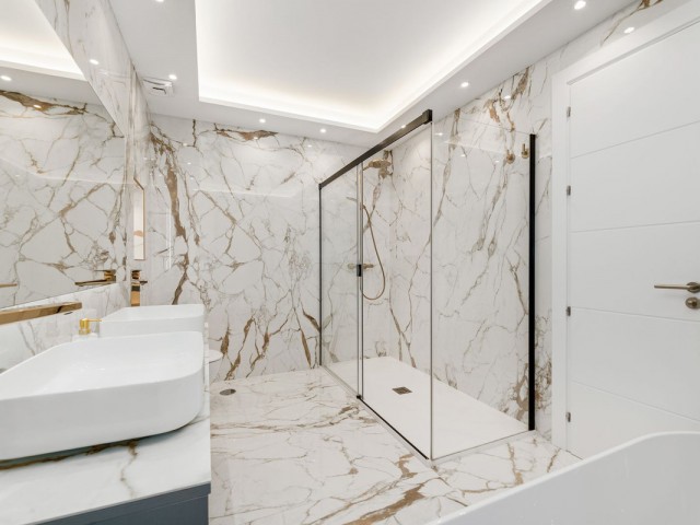 4 Makuuhuoneen Huoneisto Puerto Banús