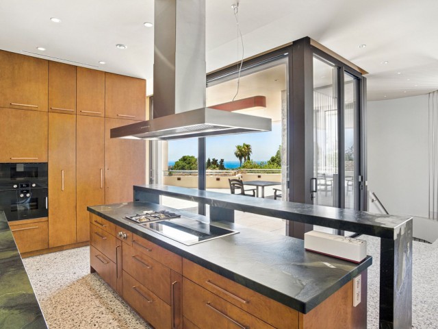 5 Sovrums Villa i Elviria