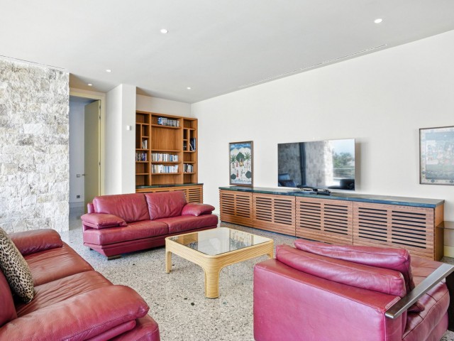 5 Sovrums Villa i Elviria