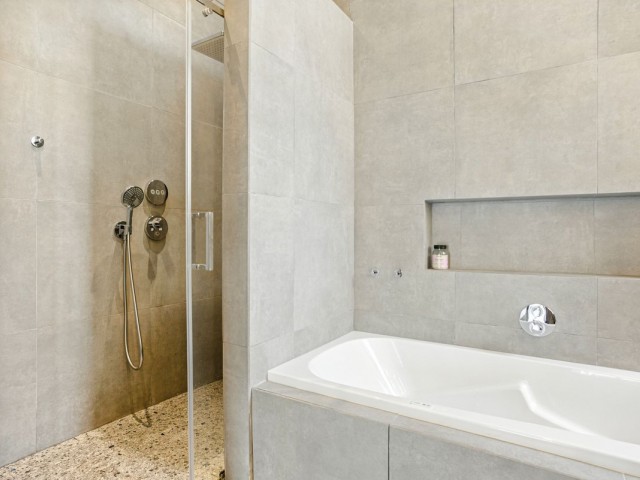 5 Sovrums Villa i Elviria