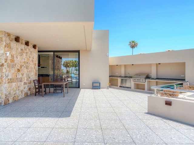 5 Soveroms Villa i Elviria