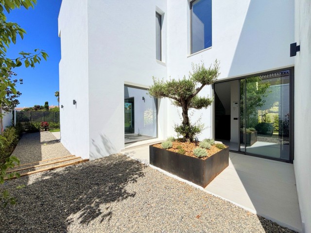 4 Sovrums Villa i Estepona