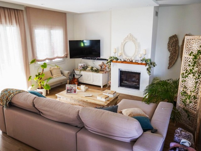 4 Bedrooms Townhouse in Benalmadena