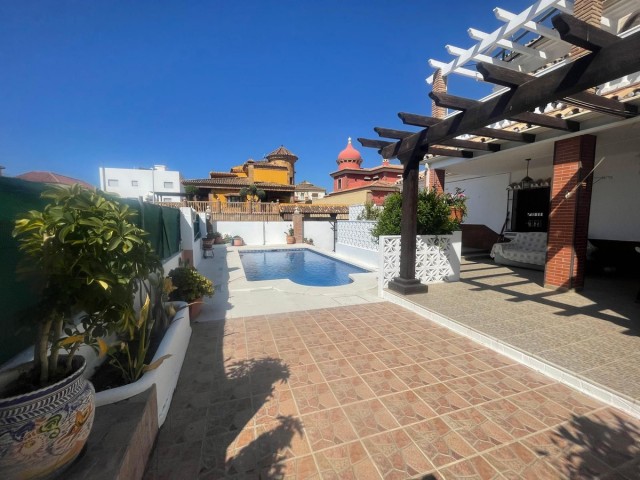 5 Soveroms Villa i Mijas