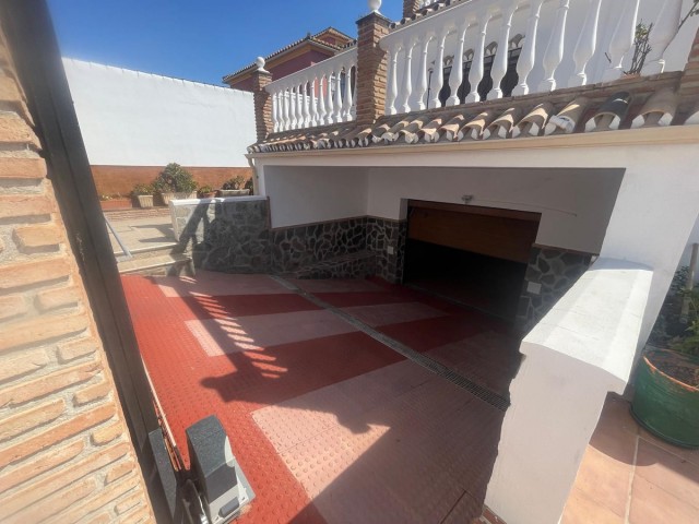 5 Soveroms Villa i Mijas