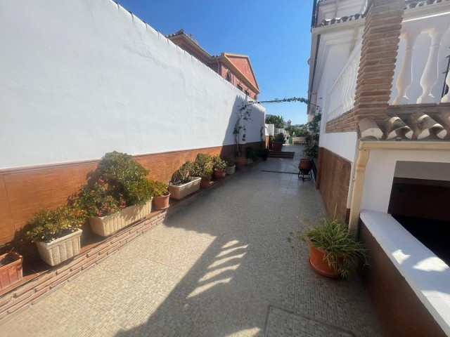 5 Soveroms Villa i Mijas