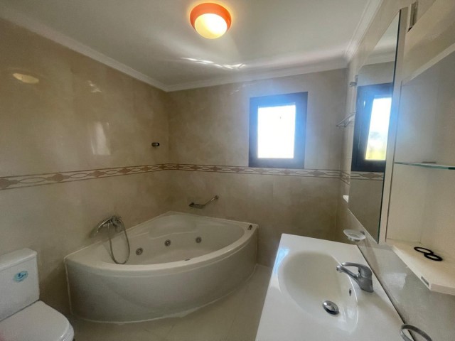5 Soveroms Villa i Mijas