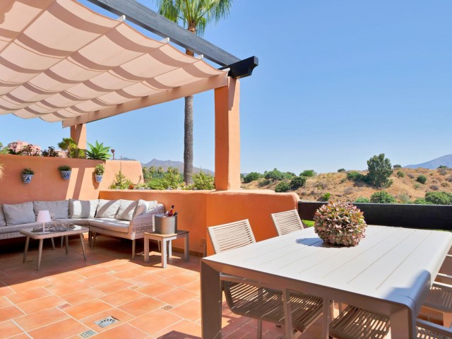 3 Bedrooms Apartment in Elviria