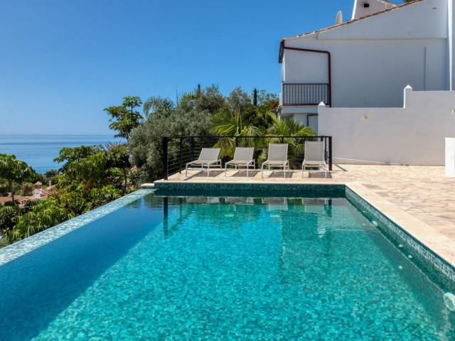 4 Bedrooms Villa in Torremuelle