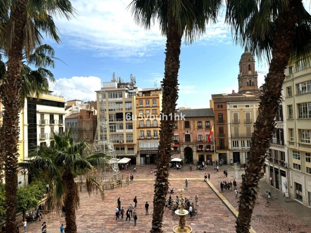 Apartamento con 3 Dormitorios  en Málaga