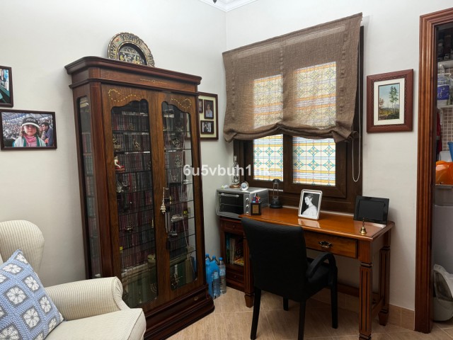 Apartamento con 3 Dormitorios  en Málaga