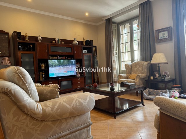 Apartamento con 3 Dormitorios  en Málaga