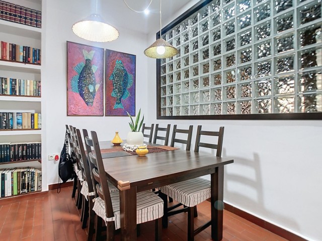 Villa con 4 Dormitorios  en Arroyo de la Miel