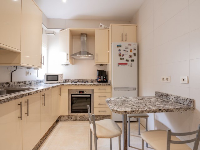 Apartamento con 3 Dormitorios  en Marbella
