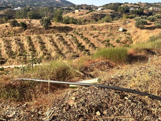  Plot in Alhaurín el Grande