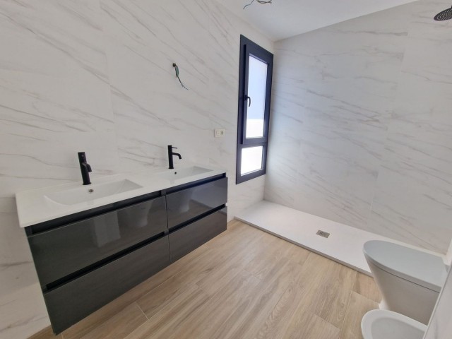 3 Soveroms Villa i Manilva
