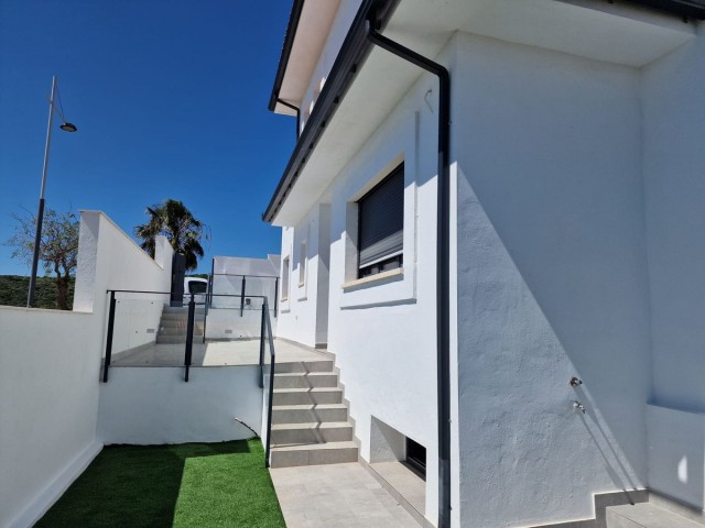 3 Soveroms Villa i Manilva