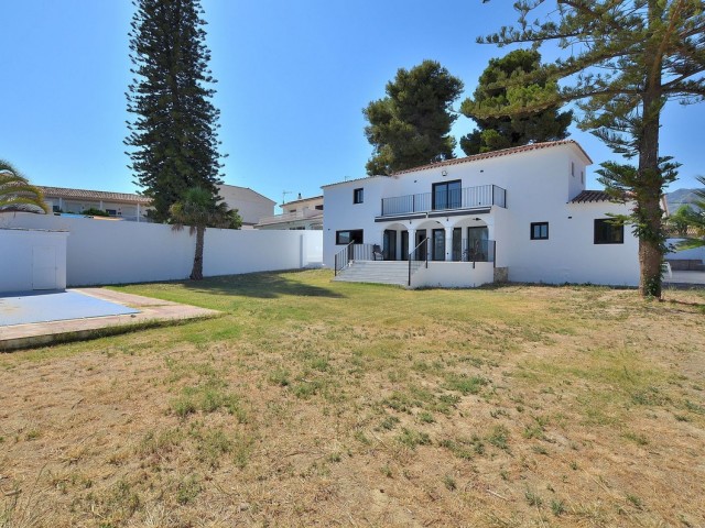 4 Soveroms Villa i El Coto