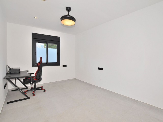 5 Makuuhuoneen Huvila El Coto