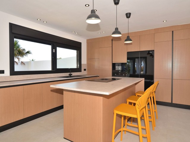 5 Soveroms Villa i El Coto