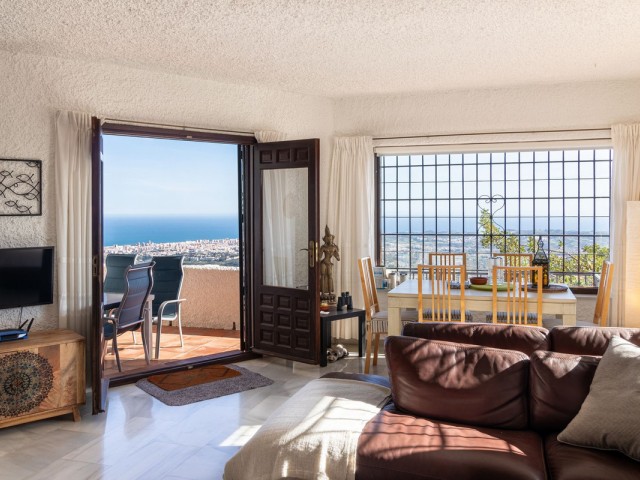 Villa con 4 Dormitorios  en Mijas