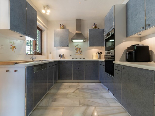 Villa con 4 Dormitorios  en Mijas