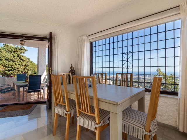Villa con 4 Dormitorios  en Mijas