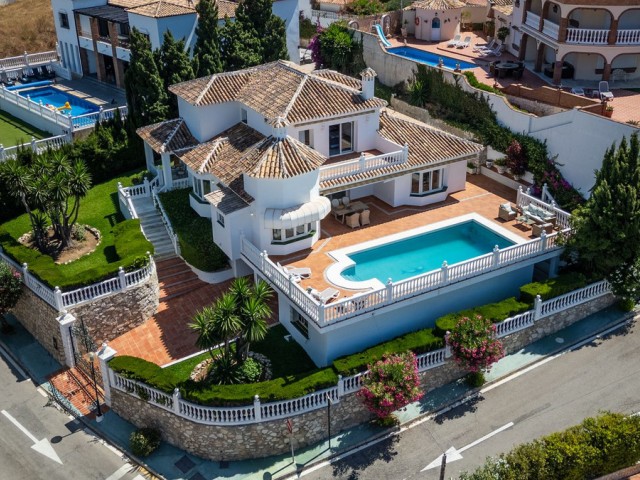 4 Soveroms Villa i Mijas Costa