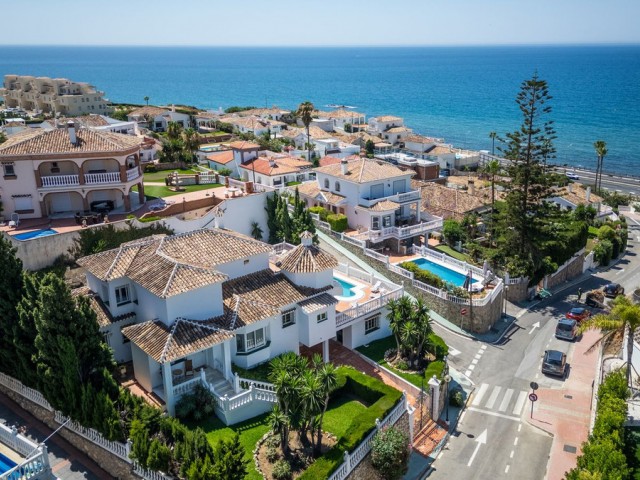 4 Soveroms Villa i Mijas Costa