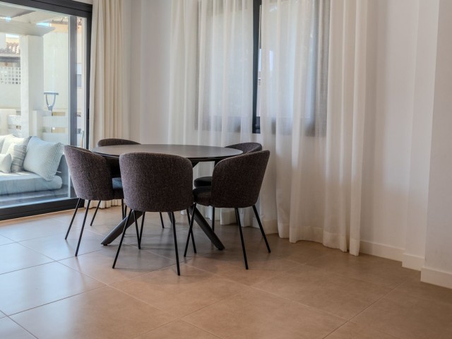 Maison mitoyenne avec 3 Chambres  à Estepona