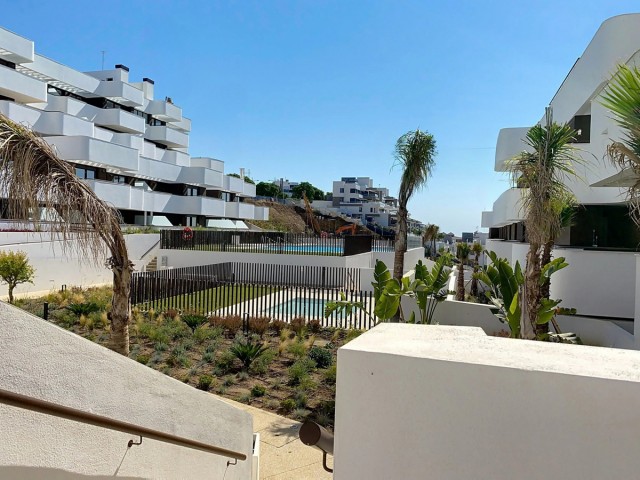 4 Bedrooms Apartment in Estepona