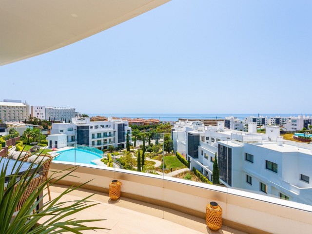 Apartamento con 4 Dormitorios  en Fuengirola