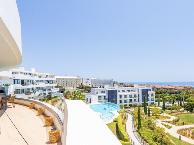 Apartamento con 4 Dormitorios  en Fuengirola