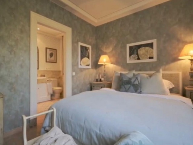 8 Schlafzimmer Villa in Guadalmina Baja