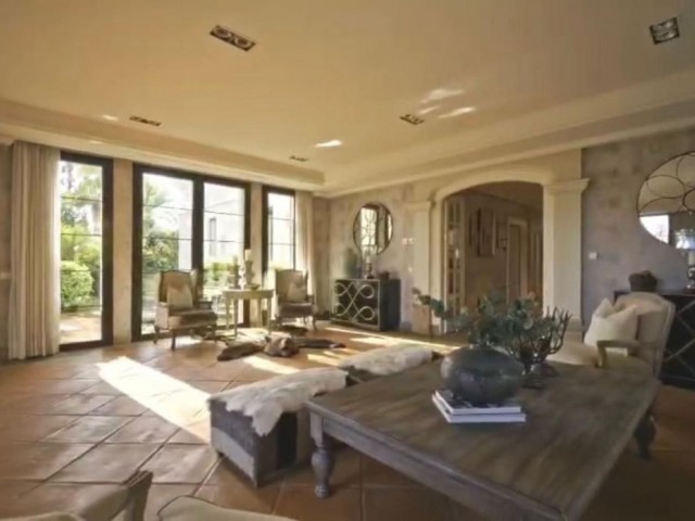 8 Schlafzimmer Villa in Guadalmina Baja