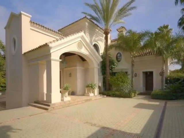 8 Schlafzimmer Villa in Guadalmina Baja