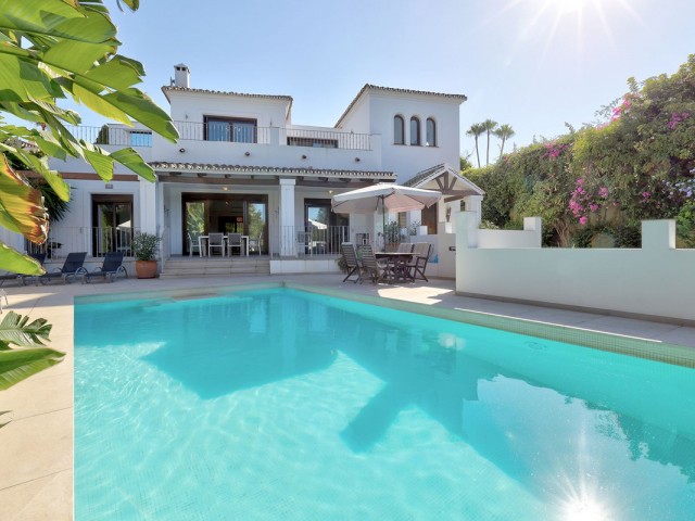 Villa, El Rosario, R5104279